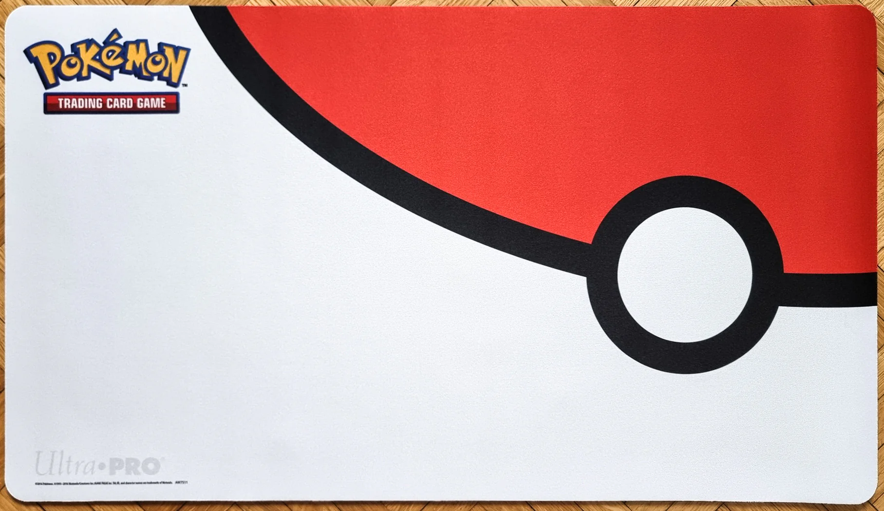 Poké Ball - Standard Gaming Playmat - Pokémon Playmat