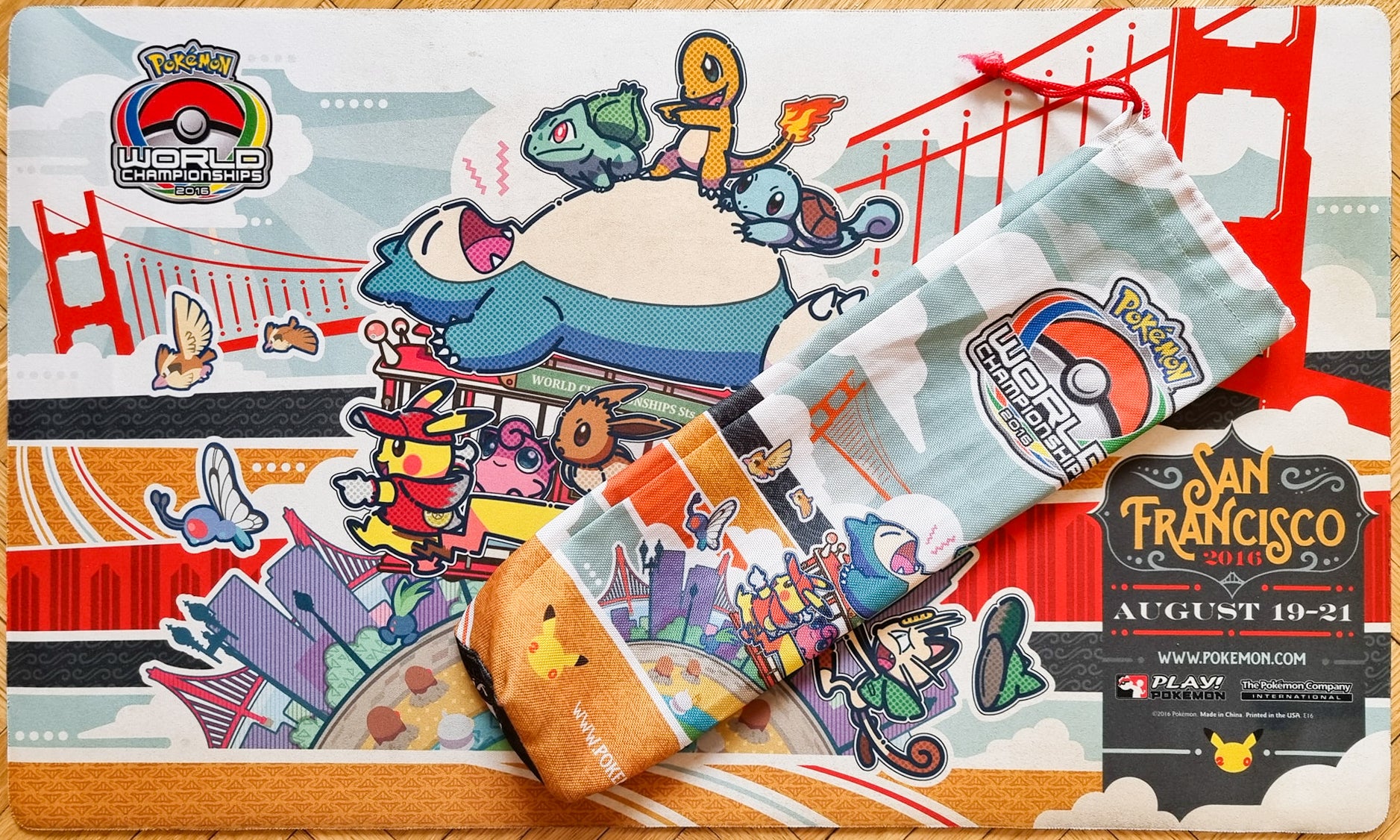 Pokémon World Championships San Francisco 2016 - Pokémon Playmat & Bag