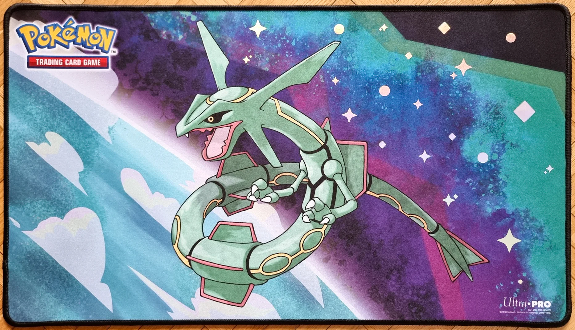 Rayquaza - Legendary Foil Stitched Pokémon Playmat