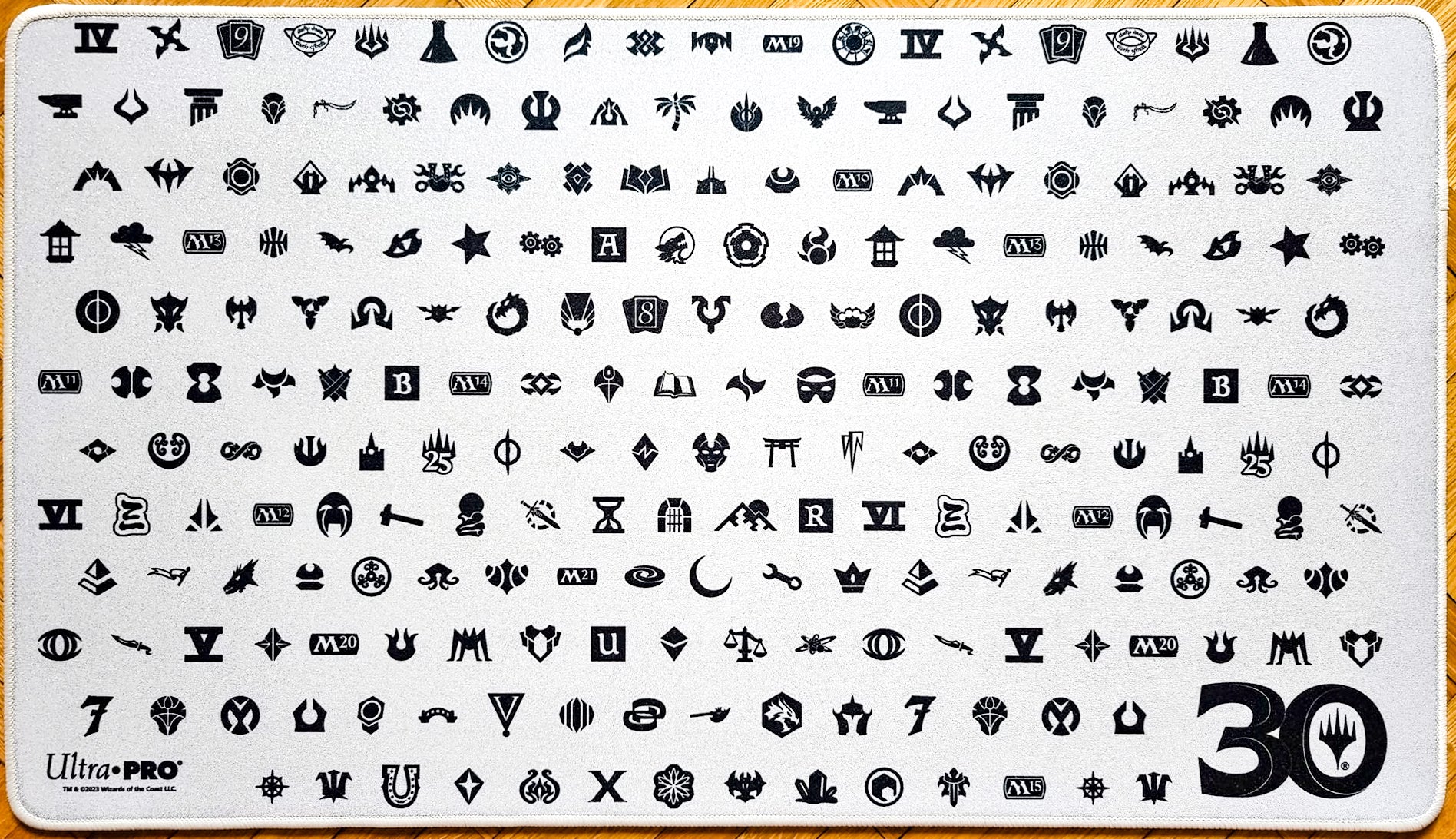 Set Symbols - Magic: The Gathering 30th Anniversary - Holofoil - Embroidered - MTG Playmat